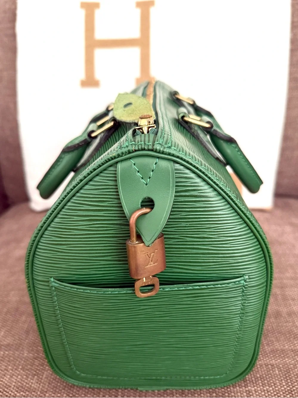 Authentic Louis Vuitton Speedy 25 green epi leather satchel bag  M43014 LV